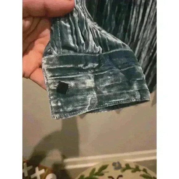 Soft Surroundings Button-Up Shirt Blue Size S Whimsy Glam Casual - Picture 3 of 8